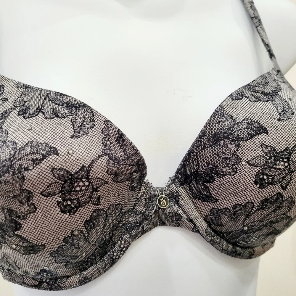 Victoria's Secret Lined Perfect Coverage Grey Silver Beads Wire Bra Size: 34C - Picture 3 of 9